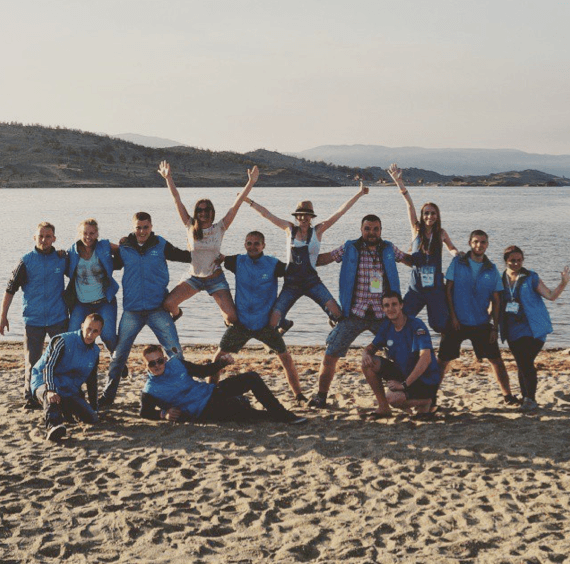 Команда поддержки разработчиков и первые тестировщики beta-версии. Фото предоставлено Василием Голиковым.