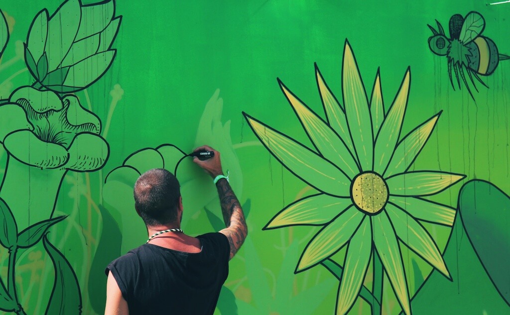 Nonprofit Tech for Good предлагает обратить внимание на 4 признака, которые помогут понять, что вам пора пересмотреть свою стратегию работы с сообществами в социальных сетях. Фото: pixel (public domain).