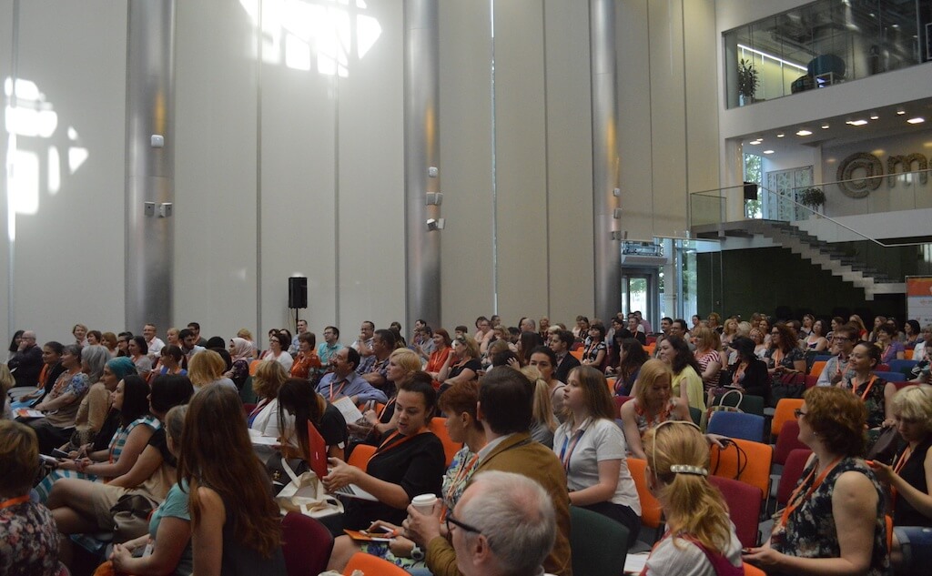 В этом году в самой крупной российской конференции по фандрайзингу «Белые ночи» приняло участие более 70 экспертов и более 290 участников-представителей благотворительных организаций, фондов помощи и других некоммерческих организаций. Фото: Алексей Клёсов.