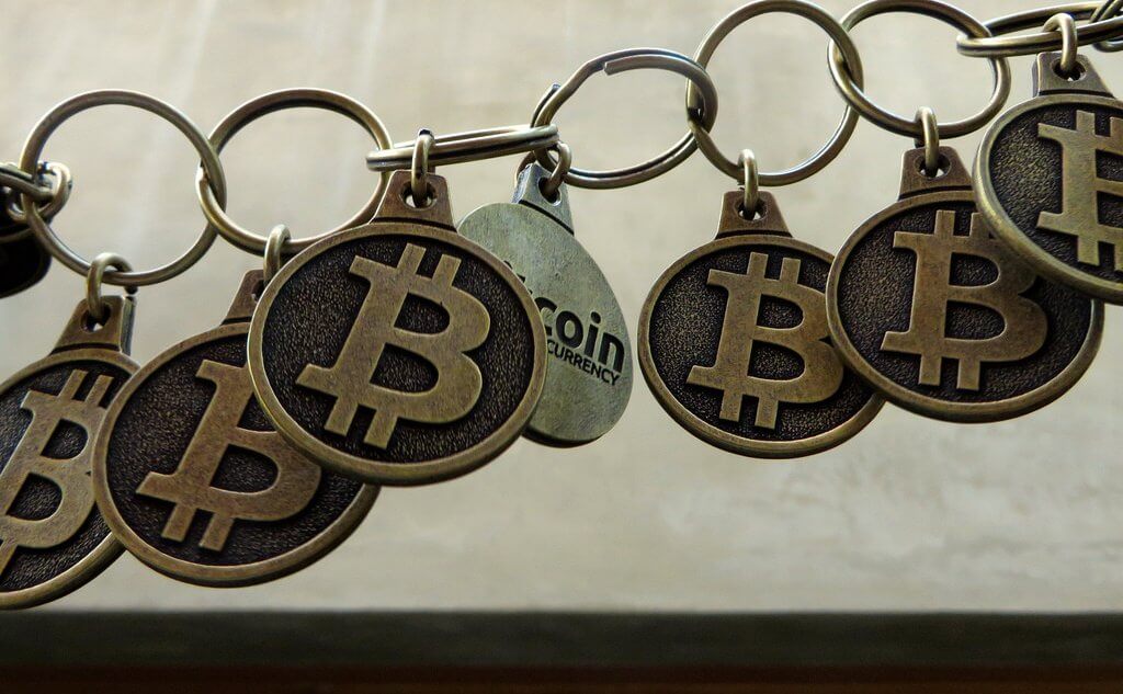 Биткоины продемонстрировали всю мощь и возможности технологии блокчейн. Фото: Flickr BTC Keychain (CC BY 2.0).