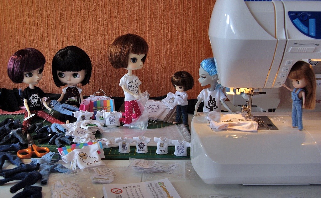 Производство одежды связано с проблемами защиты прав трудящихся и охраны окружающей среды. Фото: Flickr Hegemony77 (CC BY-NC-SA 2.0).