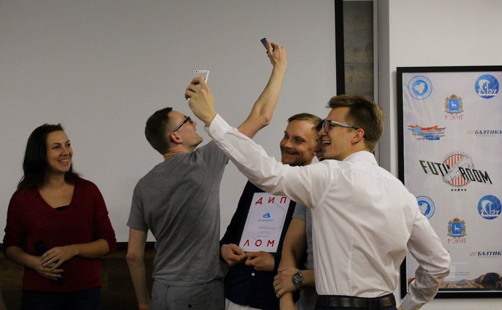 Участники «САМНАБ» – проекта, который стал победителем на хакатоне в Самаре. Фото: Теплица социальных технологий.