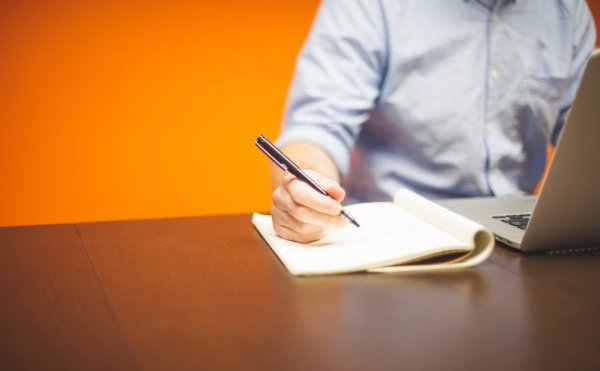 Хотите поделиться знаниями со своей аудиторией? Задумываетесь о привлечении новых пользователей с помощью полезного контента? Какую платформу выбрать для своего онлайн-курса? На эти и другие вопросы мы ответим во время нашего вебинара. Фото: visualhunt.com (CC0).