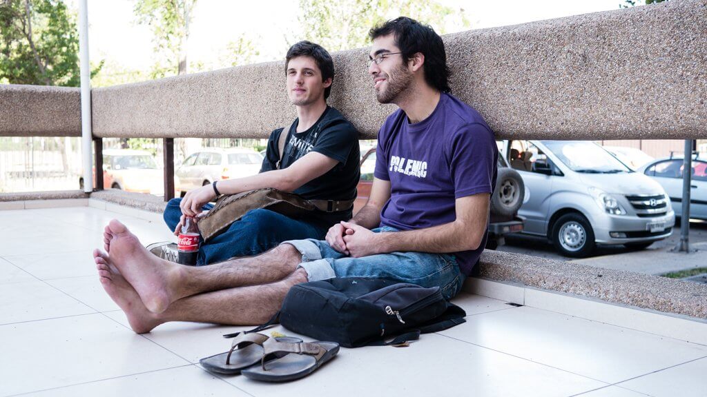 После небольшого тренинга у беженцев появляется возможность получить работу и интегрироваться в общество. Фото: Flickr Francisco Osorio (CC BY 2.0).