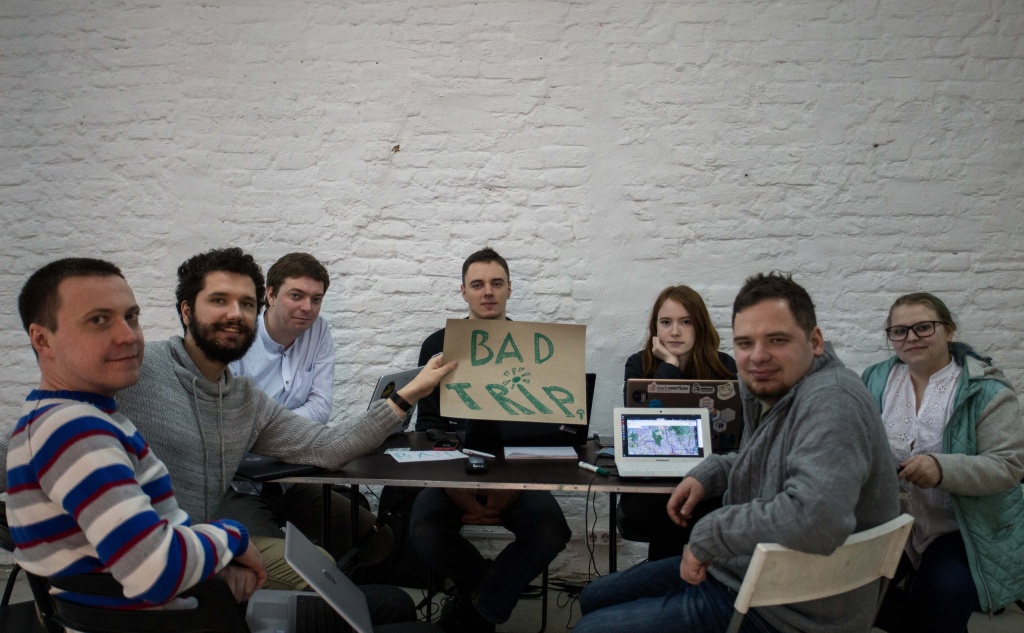 В апреле редакция Теплицы расскажет, как развивать лидерские качества. На фото: команда хакатона Теплицы Data.Monitor, автор фото Глеб Пайкачев.