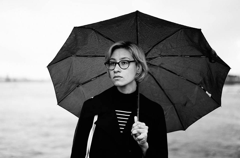 Мария Гельман рассказала Теплице о том, какие эмоции должны вызывать снимки, как работать с уязвимыми группами и найти контакт с героем. На фото: Мария Гельман, автор фото: Alex Kom