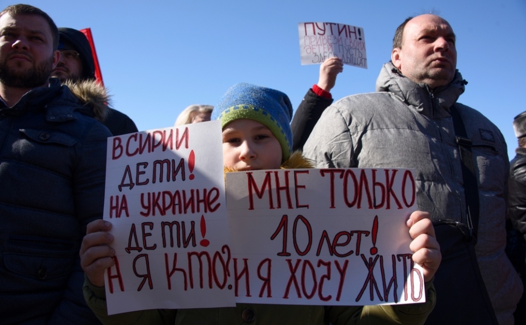 Экологический журналист Ангелина Давыдова про важные темы года. На фото: протестный митинг в Волоколамске. Автор фото: Виктория Одиссонова/«Новая газета»