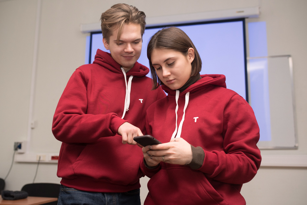 Сережа Цветков и Мария Тавровская новые ведущие в Телпосети. Фото: Мария Борисёнок.