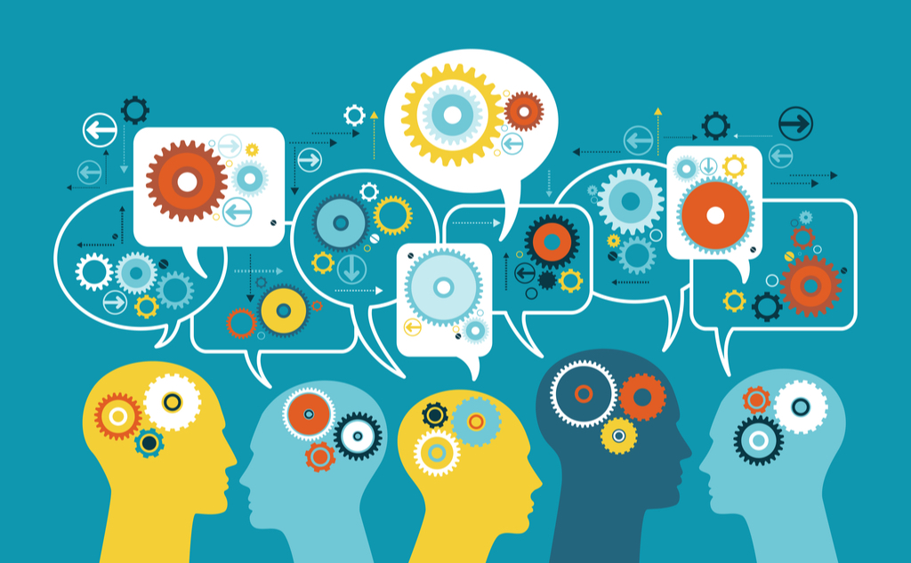 Учитель с развитием технологий перестал быть единственным источником знаний. Фото Shutterstock.