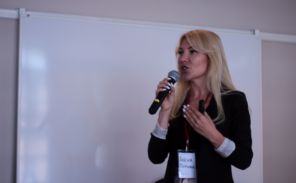 Журналистка и правозащитница рассказала к каким общественным кампаниям можно присоединиться, чтобы защитить свои данные. Автор фото: Наталья Баранова.