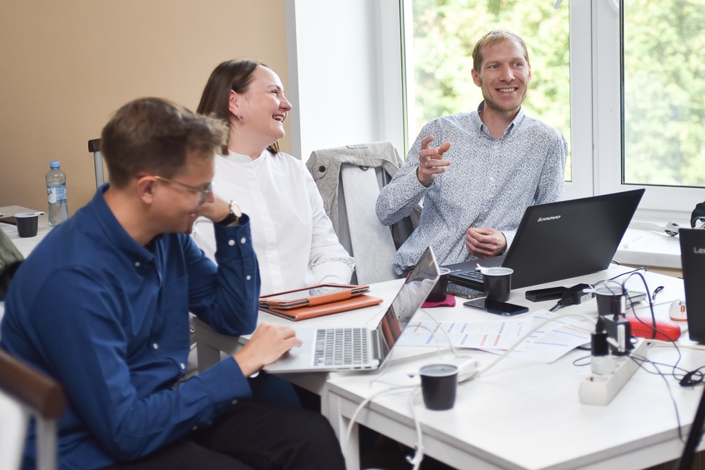 Айдар Сахапов, Елана Сахапова и Алексей Сидоренко. Фото: Мария Борисёнок.