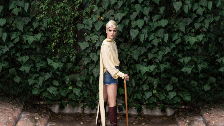 Обложка фильма «Знакомьтесь, Сельма Блэр», Discovery.